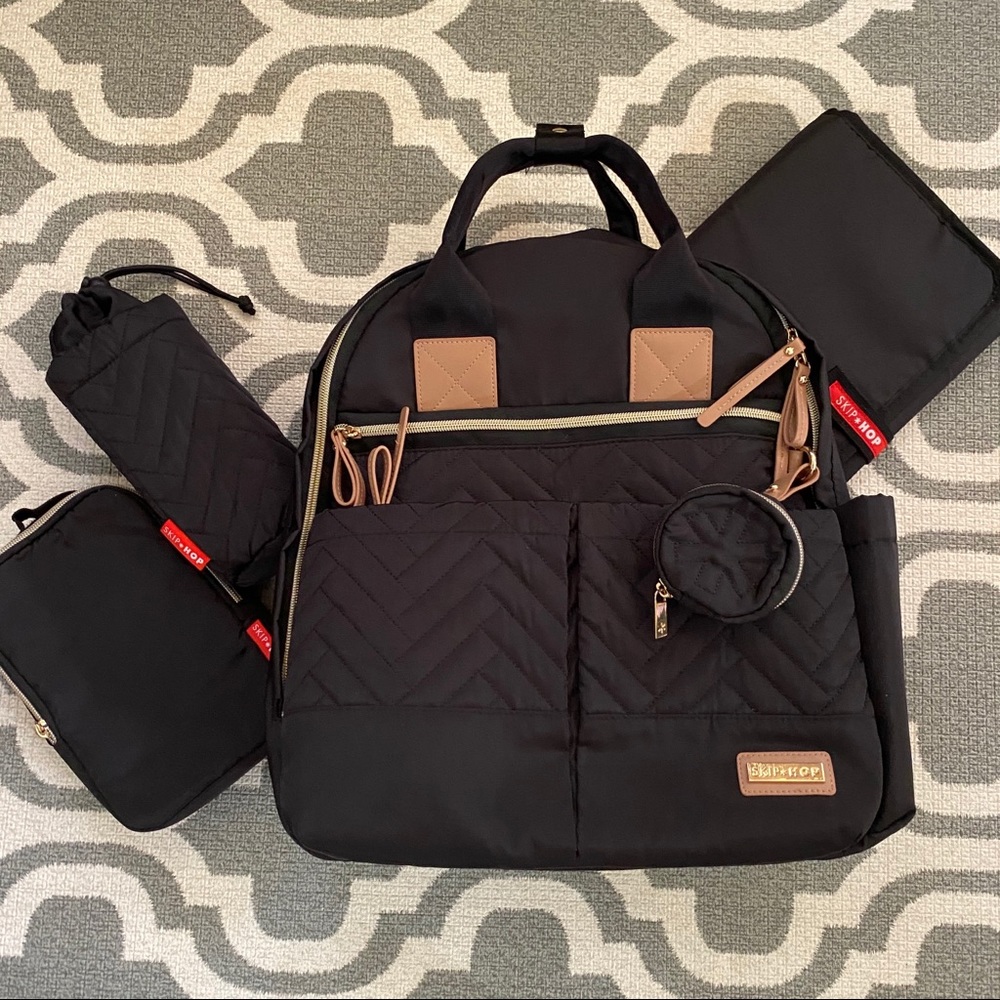 EUC SKIP HOP Suite Diaper Bag Backpack